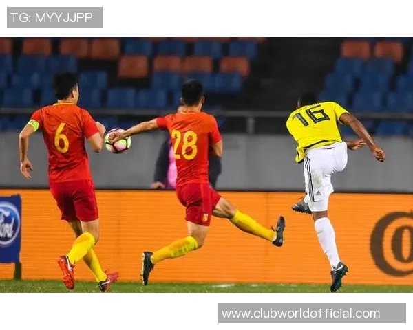 国足与哥伦比亚精彩对决录播回顾分析与亮点总结