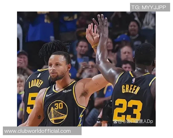 库里与骑士精彩对决全场比赛录像回顾与分析